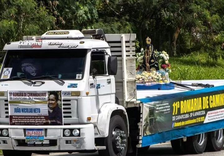 Grupo de caminhoneiros se reúne para a 12ª Romaria até o Santuário de Aparecida