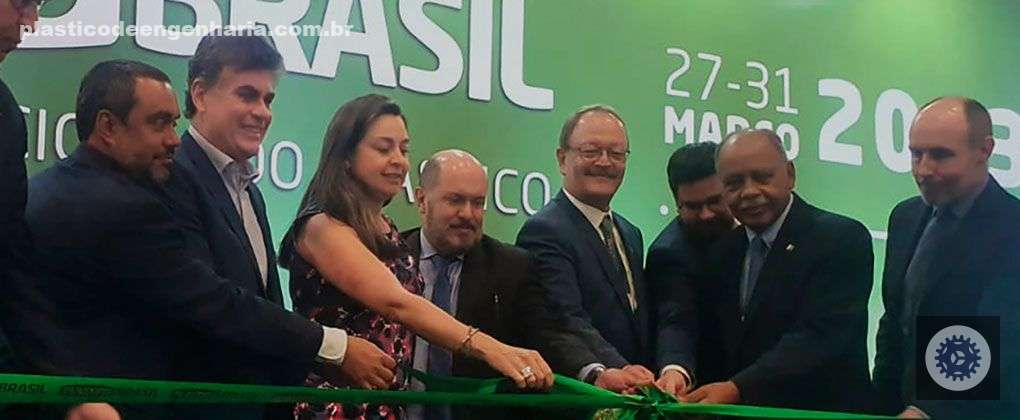 1681042253 plastico brasil reforca a necessidade de reindustrializacao brasileira