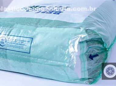 1690988179 plastiweber e inplac criam saco valvulado com resina reciclada pos consumo
