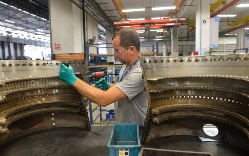 1722733248 desempenho da confianca da industria no primeiro semestre de 2024