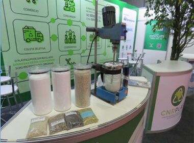 1724362659 na interplast a area recicla plastico demonstrara a economia circular