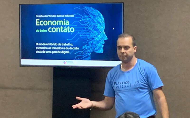 1724793351 palestra de rodrigo oliveira na interplast 2024 atrai grande publico