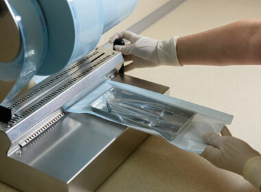 Plásticos e resinas de engenharia tornam equipamentos médicos mais leves, resistentes e esterilizáveis