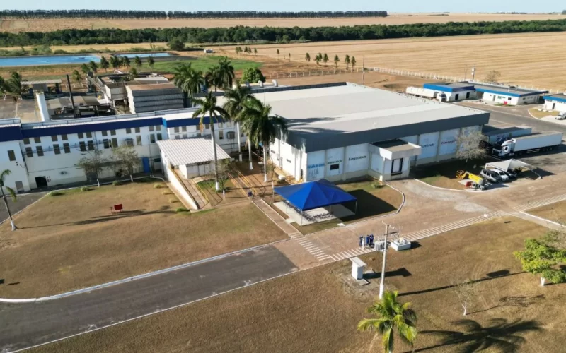 Água Boa (MT): pecuária impulsiona empregos com ampliação de unidade da Friboi