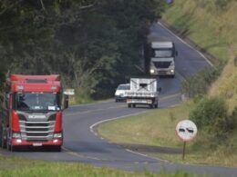 70% das vagas para motoristas de caminhão em São Paulo foram preenchidas por terceiros