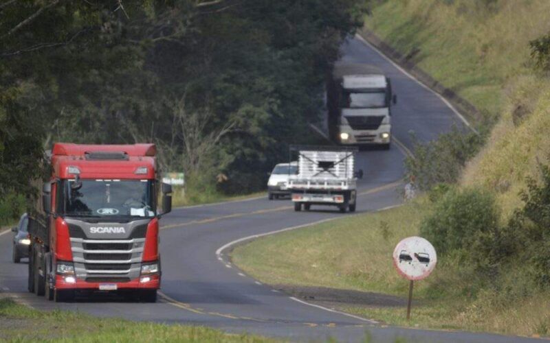 70% das vagas para motoristas de caminhão em São Paulo foram preenchidas por terceiros