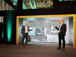 arburg celebra 100 anos venha descobrir a nova maquina que.jpgmaxwidth1200