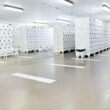 Armário de Plástico PEAD 32 Portas: Solução para Grandes Equipes sem Obras Complexas