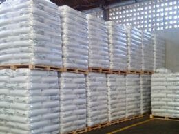 as vendas totais dos associados a adirplast registram um crescimento
