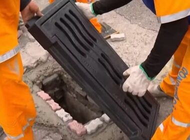 Asfalto de plástico feito com tampas plásticas transforma resíduos em soluções sustentáveis na Semana do Meio Ambiente