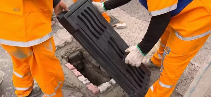 Asfalto de plástico feito com tampas plásticas transforma resíduos em soluções sustentáveis na Semana do Meio Ambiente