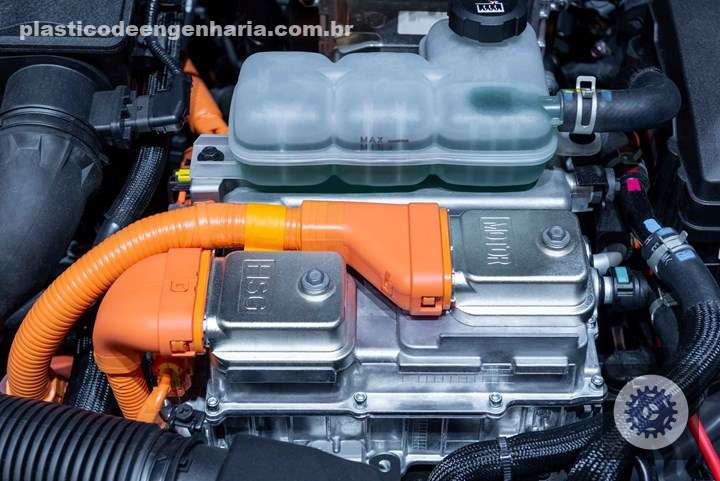 Masterbatch Laranja para Equipamentos Elétricos: Conheça a Nova Solução da Ampacet para Conectores de Alta Tensão 6 Ampacet lança masterbatch laranja para conectores de alta tensão em PBT