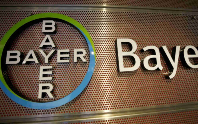 Bayer inicia reestruturação e revela planos estratégicos após a demissão de 12 mil funcionários para otimizar operações.