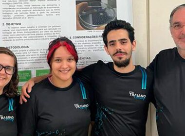 bioplastico de casca de laranja vassouras de garrafas plasticas e