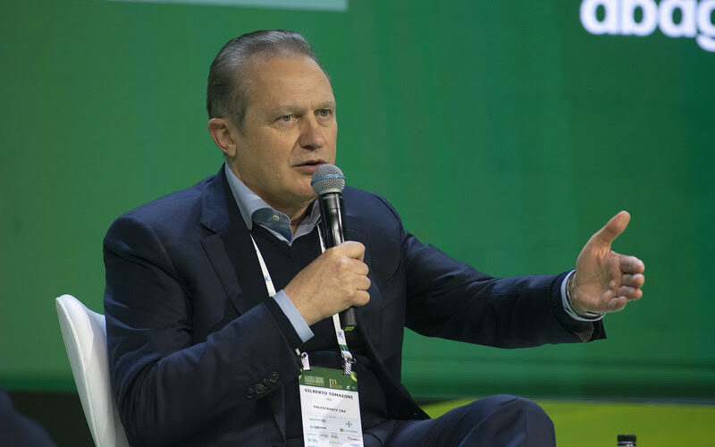 Brasil alimenta o futuro: JBS revela o plano para energia e comida sustentáveis.
