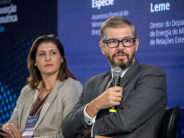 Brasil busca acordo voluntário na COP30 para avançar prioridades energéticas. 25 Brasil busca acordo voluntário na COP30 para avançar prioridades energéticas.