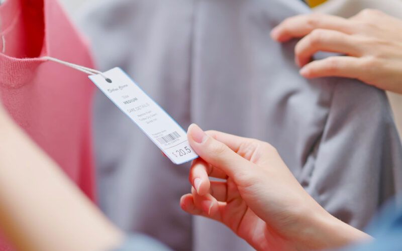 brasileiros planejam aumentar compras em 2024 revela pesquisa
