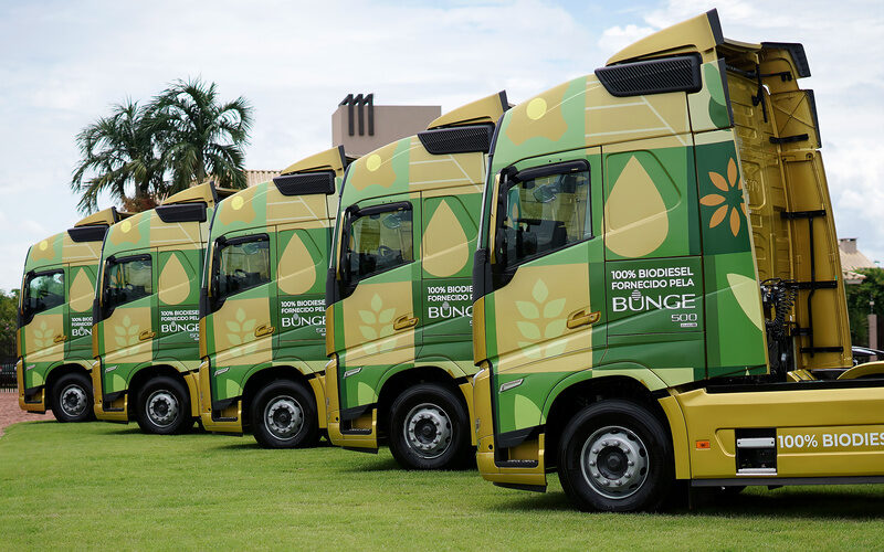 Bunge e Martelli Transportes iniciam projeto para reduzir emissões utilizando biodiesel B100 em caminhões