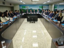 Capacitação de servidores prepara o Brasil para destacar sua força no agro em cenários internacionais. 16 Capacitação de servidores prepara o Brasil para destacar sua força no agro em cenários internacionais.