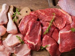 Carne brasileira conquista mercados internacionais, mas supera desafios para garantir qualidade e competitividade. 14 Carne brasileira conquista mercados internacionais, mas supera desafios para garantir qualidade e competitividade.
