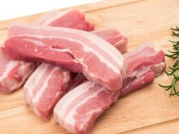 Carne suína do Paraná ganha espaço no Chile com avanço no reconhecimento sanitário e potencial de vendas ampliadas. 11 Carne suína do Paraná ganha espaço no Chile com avanço no reconhecimento sanitário e potencial de vendas ampliadas.