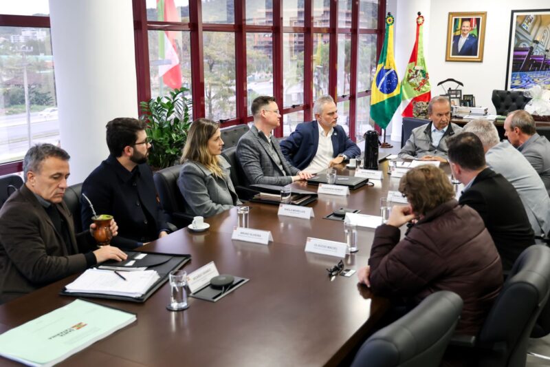 Coamo investirá R$ 3 bilhões em porto em Santa Catarina para reduzir custos logísticos e acelerar exportações do agro