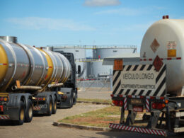 Combate a devedores contumazes no setor de combustíveis enfrenta desafios legais e impactos no mercado. 9 Combate a devedores contumazes no setor de combustíveis enfrenta desafios legais e impactos no mercado.