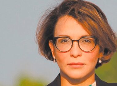 como a industria esta se tornando mais sustentavel praticas e
