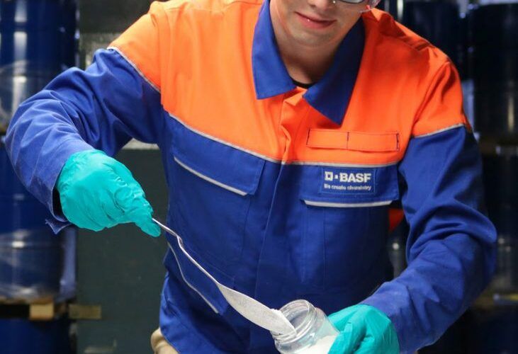 como os aditivos plasticos podem substituir os insumos fosseis na