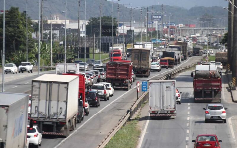 Acidentes com caminhões: aumento de ocorrências graves mostra a importância de boas práticas nas estradas durante o Carnaval