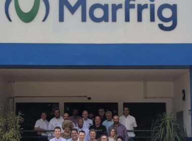 concurso de exposicao da raca angus no frigorifico marfrig de