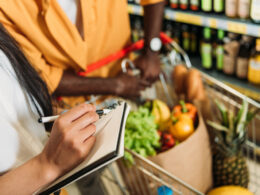 Crise fiscal transforma hábitos de consumo na América Latina e revela novas oportunidades de mercado.