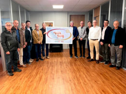 Dália Alimentos e Agroceres PIC unificam forças para otimizar produção agrícola com material genético de alta qualidade. 8 Dália Alimentos e Agroceres PIC unificam forças para otimizar produção agrícola com material genético de alta qualidade.