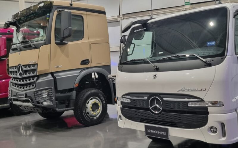Mercedes-Benz apresenta nova linha de caminhões para 2025 e revela novo design do Accelo