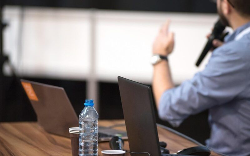 descubra as conferencias imperdiveis do ovum 2024 inovacao tecnologia e