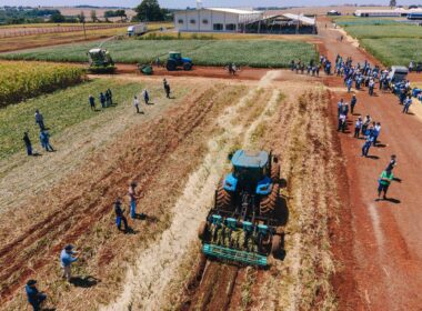 descubra as inovacoes dia de campo da cvale atraindo multidoes