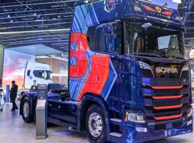 Scania V8 The Legend: Quem é o dono de um dos caminhões mais tops da Fenatran?