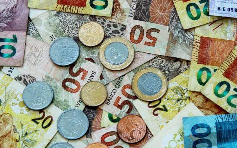 diminuicao da capacidade financeira na industria de plasticos desafios e