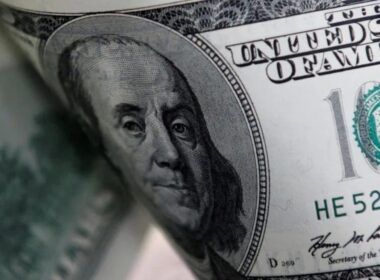 dolar em alta expectativa pelo pib dos eua movimenta o