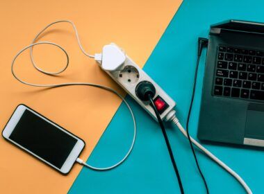 e mito ou verdade que usar eletronicos enquanto carregam pode