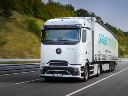 eActros 600 da Mercedes-Benz Trucks realiza jornada de teste mais extensa da história da empresa