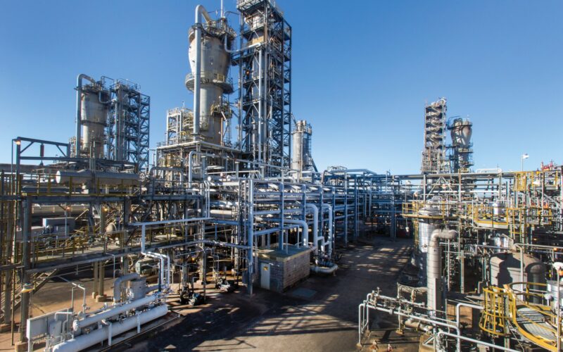 Estoques de petróleo nos EUA aumentam em 3,454 milhões de barris, informa Departamento de Energia
