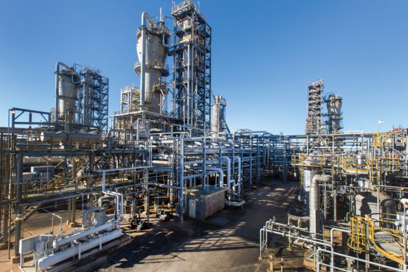 Estoques de petróleo nos EUA aumentam em 3,454 milhões de barris, informa Departamento de Energia