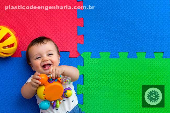 EVA é resina usada em calçados, brinquedos e embalagens por leveza e flexibilidade 6 EVA