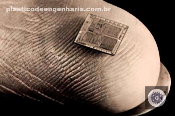 explore 50 anos de manchetes impactantes que mudaram o