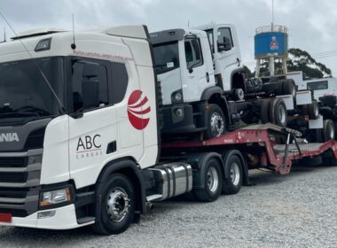 Números de vendas de caminhões animam transportadoras de veículos zero quilômetro