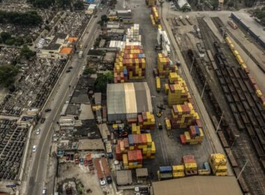 Exportações recordes aos EUA em julho elevam receita e abrem oportunidades para empresas brasileiras mesmo com tarifas
