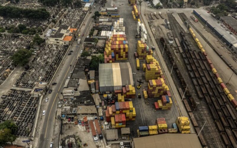 Exportações recordes aos EUA em julho elevam receita e abrem oportunidades para empresas brasileiras mesmo com tarifas