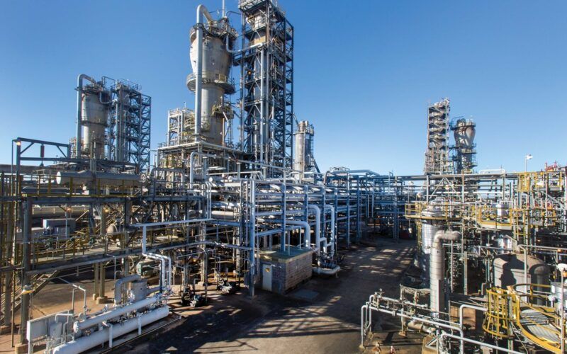 exxonmobil inaugura nova linha de producao de pe revolucao no.jpgmaxwidth1200