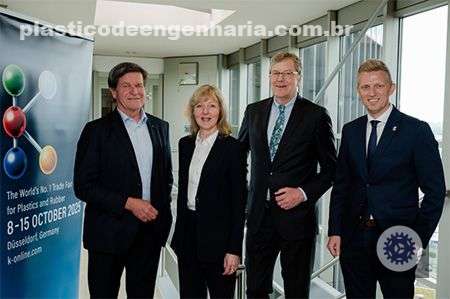 feira k 2025 comeca ulrich reifenhauser mantem se como chairman